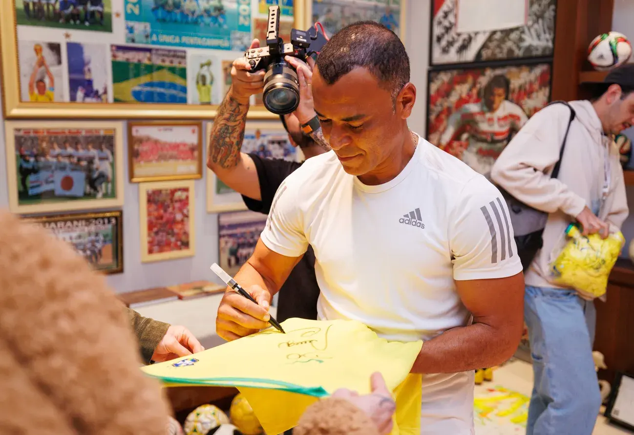 Watch Party at Cafu's House — FutbolSites
